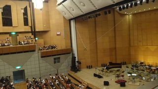 地元民向けコンサートホール