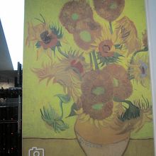 このひまわりの大きな看板は撮影OKです。