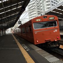いまだ現役大阪環状線103系。