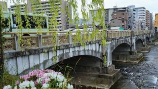 美しいアーチ橋