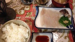 喫茶店でイカ刺し