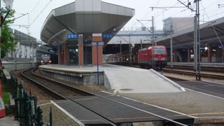 ショッピングアーケードと直結