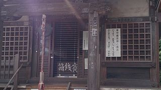 ひっそりとしたお堂