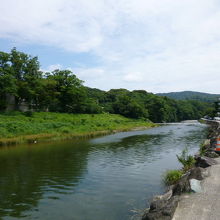 ちょっと入った路地には五十鈴川