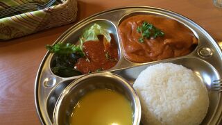 ダルスープとダルバートの本格的ネパール料理！！