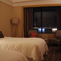 サイゴン川が見えるホテルです。