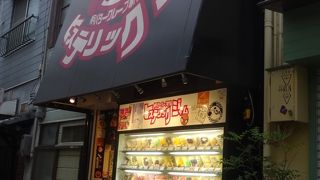 最近話題のクレープ店