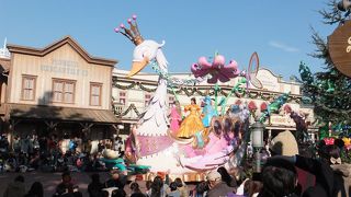 ３０周年テーマソングとともに