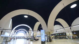 マラケシュに行く際に利用しました。