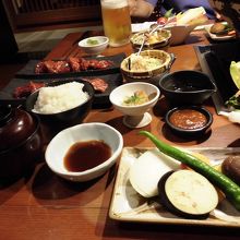 お肉はあっさりの赤身でした