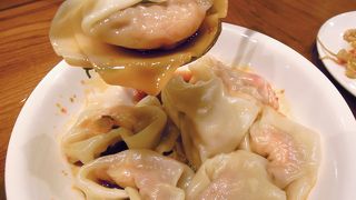 鼎泰豊のおもてなし精神はここでも素晴らしい。味は間違い無し