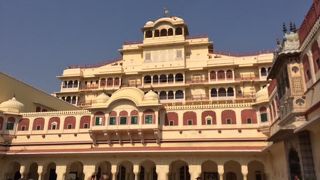 現役のマハラジャがお住まい