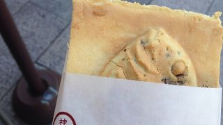 アツアツ羽根つきたい焼き