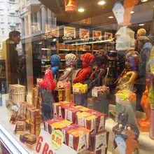 通りのお土産屋