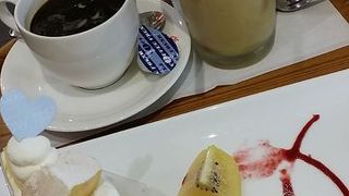 果物屋さんのカフェ