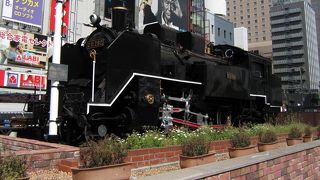 新橋駅前の待ち合わせスポット。