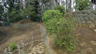 吉良氏によって築かれた城。