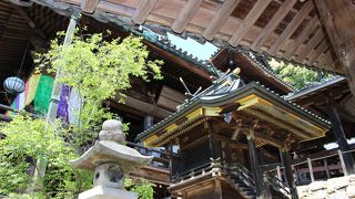 広々とした舞台造りです