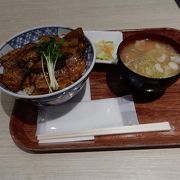 豚肉にこだわる豚丼のお店