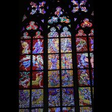 ステンドグラス、素敵です。