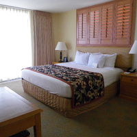 キングサイズベッドを一人で！