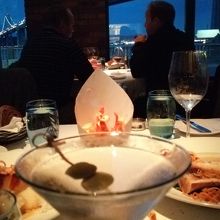 ドライマティーニは最高。