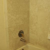 シャワーが固定式なので、とっても使いづらいのが残念(>_<)