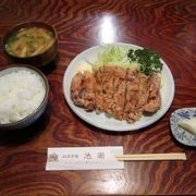 松本城近くの食事処。