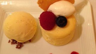 ペニンシュラでパスタランチが1000円