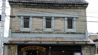 明治期商家建築の代表例