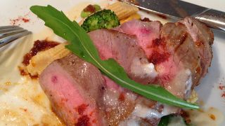 カジュアルな雰囲気のフレンチレストラン