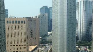 29階にレストラン街があります。