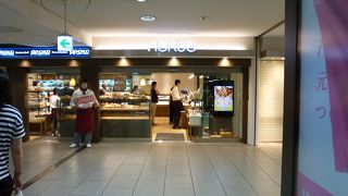 遅くまで空いているパン屋さん