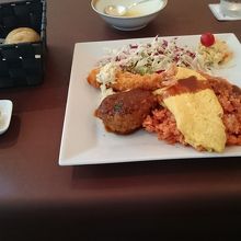 コンビネーションランチ