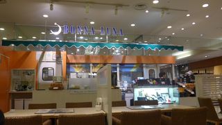 仙台駅の地下一階の商店街「エスパル」のケーキ・軽食喫茶です