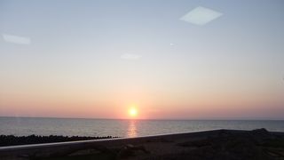 沈む夕日のきれいな寺泊の宿