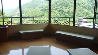 ホテルの建物とは違う場所にあります