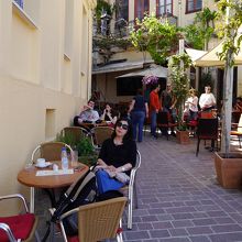 博物館の横にあるカフェ