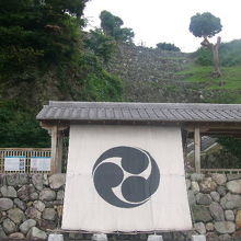 しっかりと整備された三の丸広場の様子