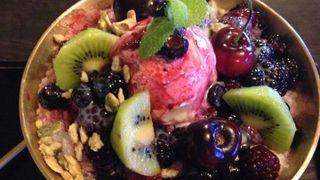 一人で夜カフェ