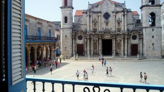 醸し出す荘厳な雰囲気