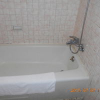 浴槽あり。水圧は強し！