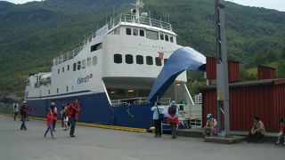 Oslo-Bergen間を抜けるフィヨルドツアーを、NUTSHELLを使わず自分で手配する方法−Flam → Gudvangenのフェリー編