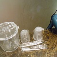 ドライヤーあり。　アメニティはシンプル　持参してカバーが必要