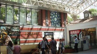 エレベ-タ待ちます