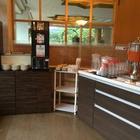 ラウンジでの無料ドリンクサービス