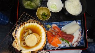 札幌で朝から海鮮丼