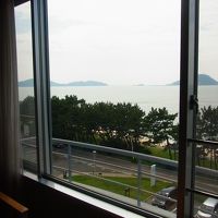 お部屋はすべて海が見えるようなってます。