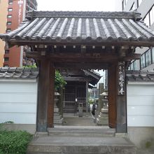 お寺の山門