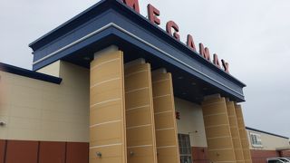 雑貨なども販売しています